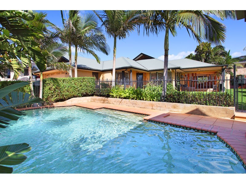 15 Kenilworth Place, Carindale QLD 4152