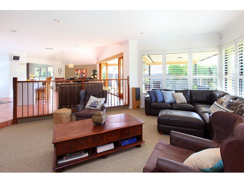 15 Kenilworth Place, Carindale QLD 4152