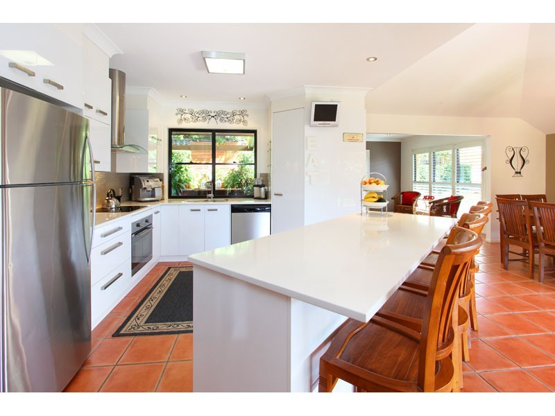 15 Kenilworth Place, Carindale QLD 4152