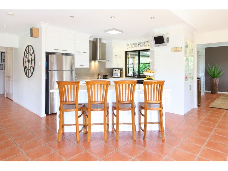 15 Kenilworth Place, Carindale QLD 4152