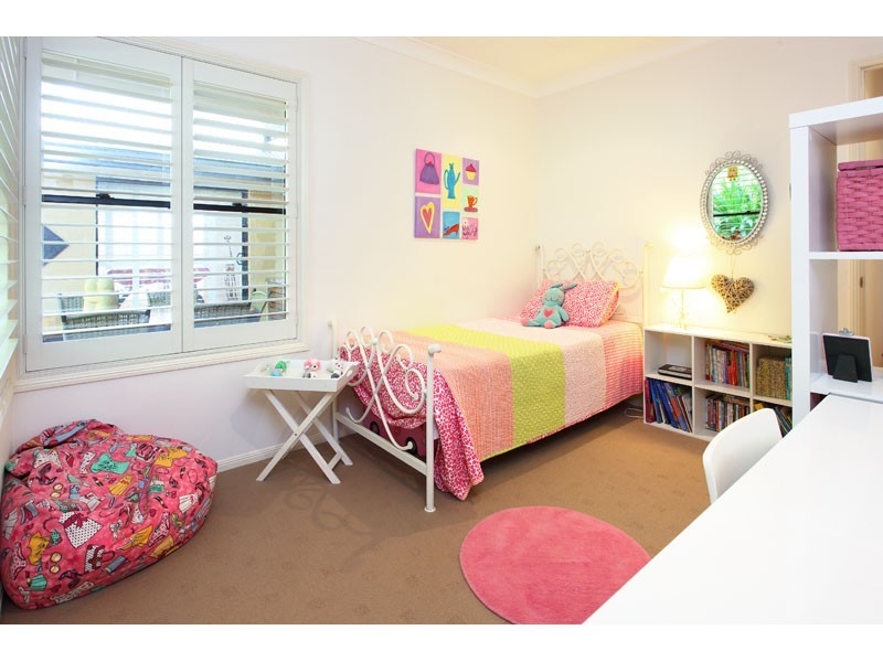 15 Kenilworth Place, Carindale QLD 4152