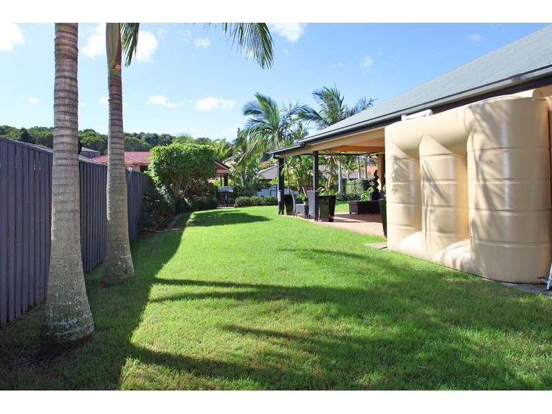 15 Kenilworth Place, Carindale QLD 4152