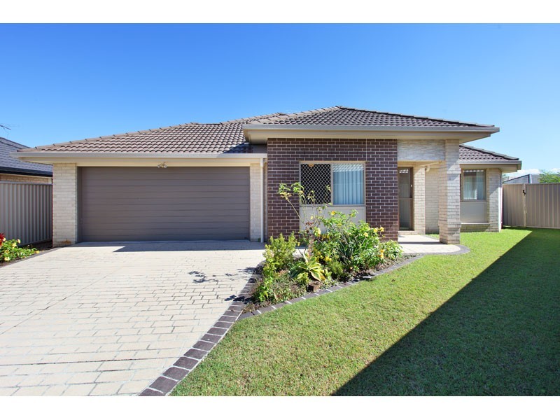 8 Venn Court, Wynnum West QLD 4178