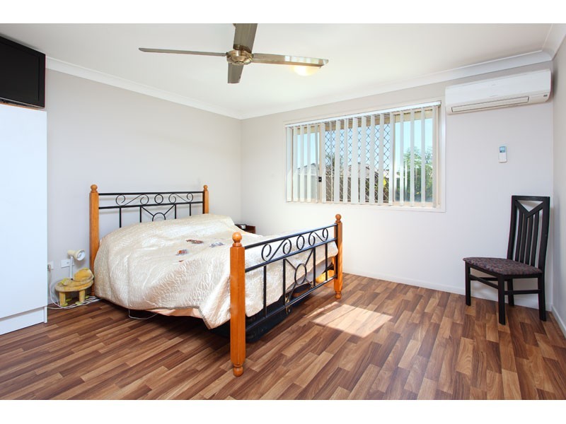 8 Venn Court, Wynnum West QLD 4178