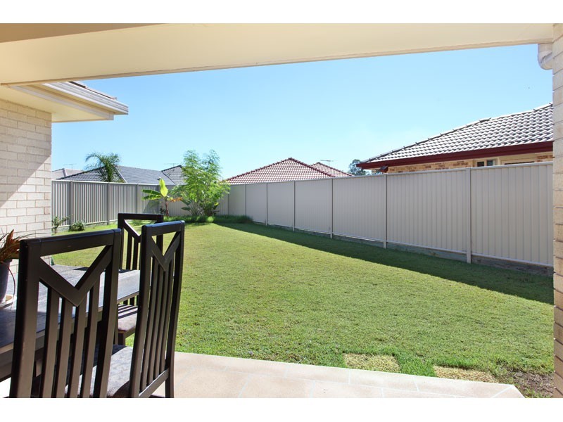 8 Venn Court, Wynnum West QLD 4178