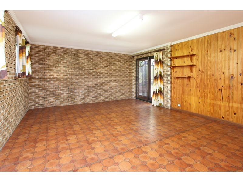 8 Bors Street, Carindale QLD 4152