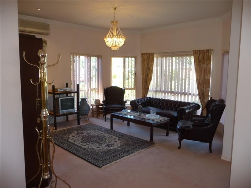 23 Braemar Place, Carindale QLD 4152