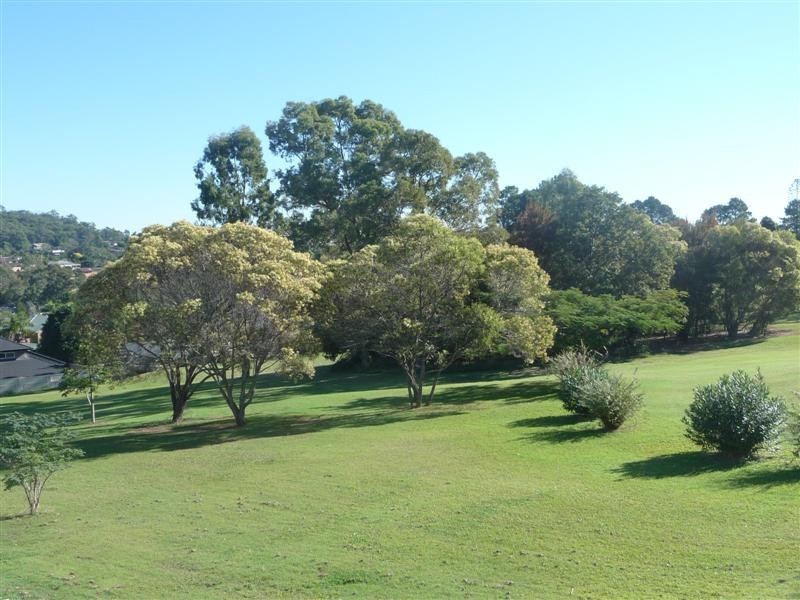 52 Flame Tree Crescent, Carindale QLD 4152