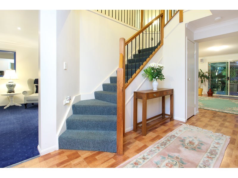 49 Silky Oak Crescent, Carindale QLD 4152