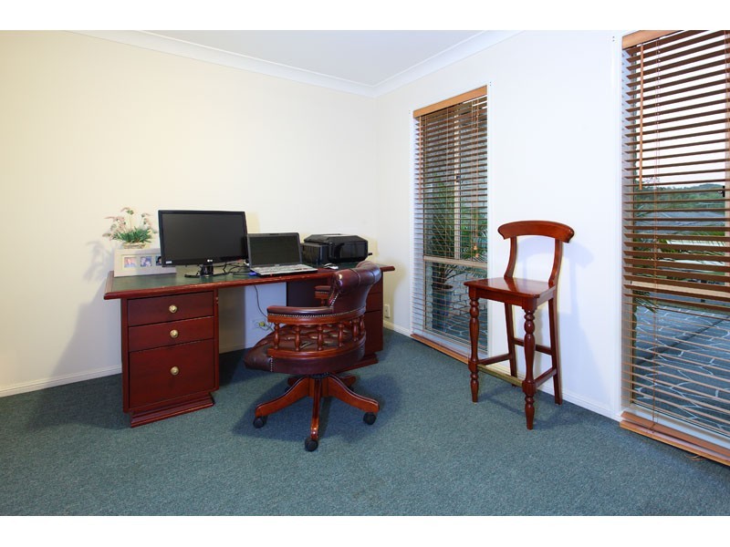 49 Silky Oak Crescent, Carindale QLD 4152