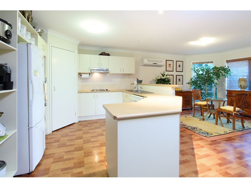 49 Silky Oak Crescent, Carindale QLD 4152