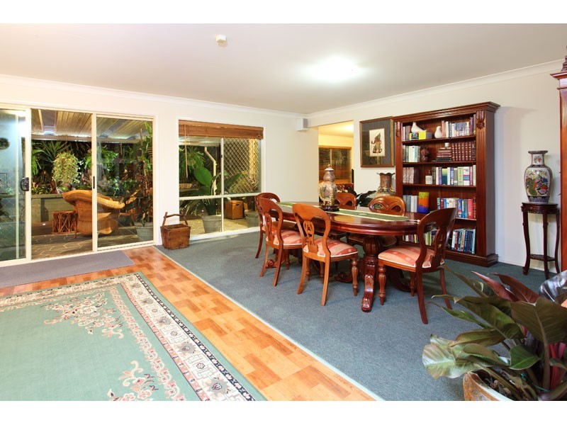 49 Silky Oak Crescent, Carindale QLD 4152