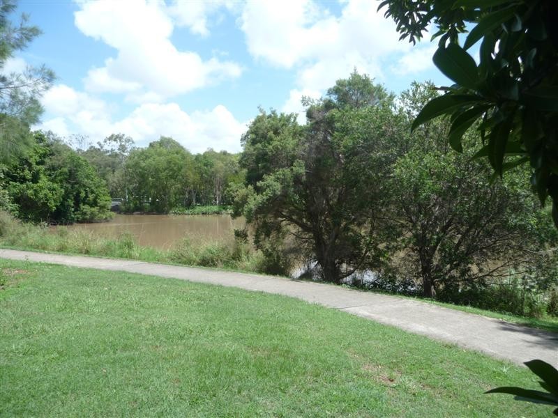 23 Taylor Place, Mackenzie QLD 4156