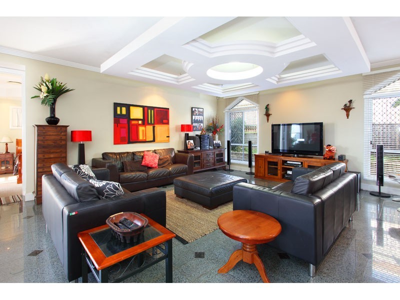 5 Tappin Court, Carindale QLD 4152