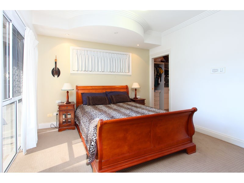 5 Tappin Court, Carindale QLD 4152