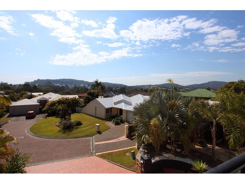 5 Tappin Court, Carindale QLD 4152