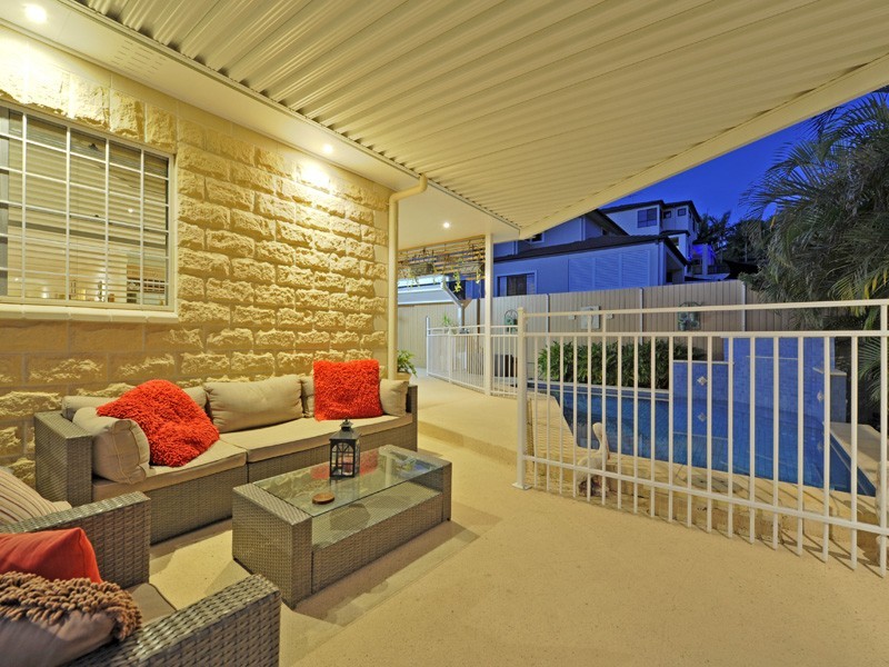 3 Highbury Close, Carindale QLD 4152