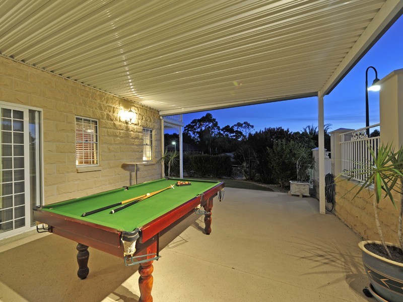 3 Highbury Close, Carindale QLD 4152
