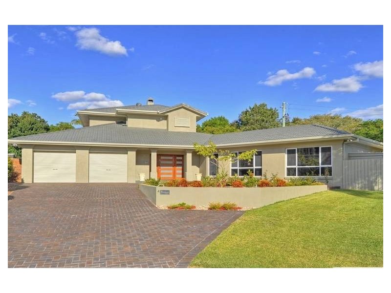 4 Haslam Court, Carindale QLD 4152