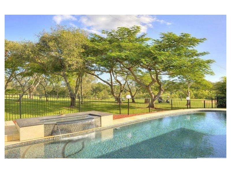 4 Haslam Court, Carindale QLD 4152