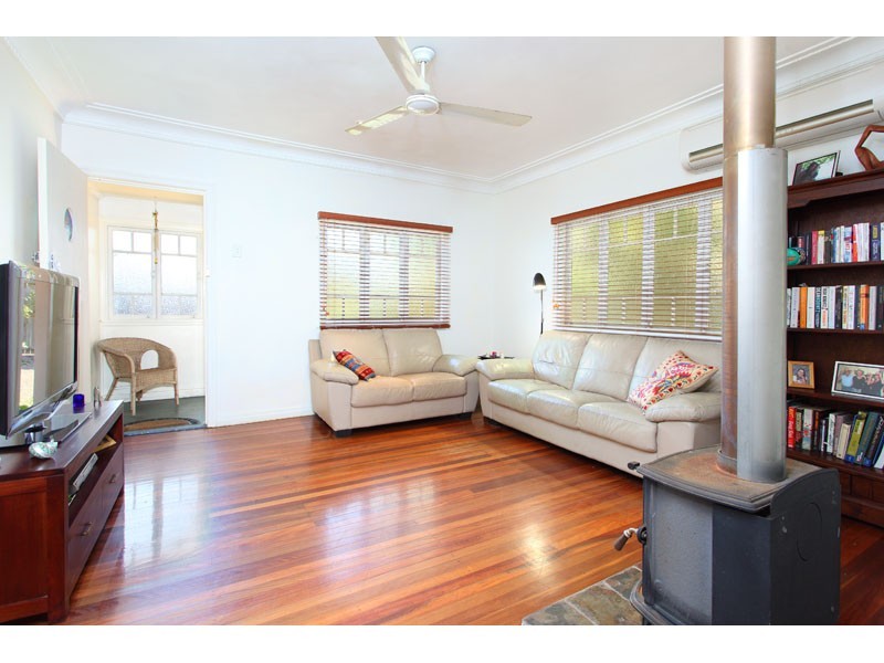 2 Brenda Street, Morningside QLD 4170