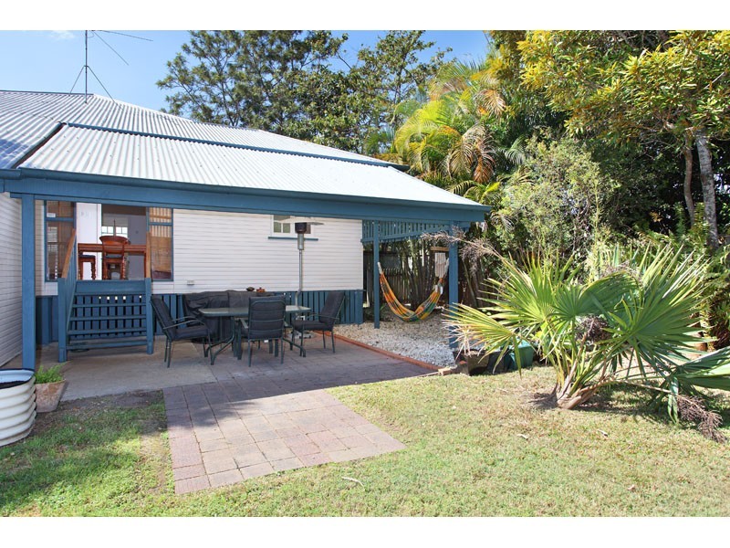 2 Brenda Street, Morningside QLD 4170