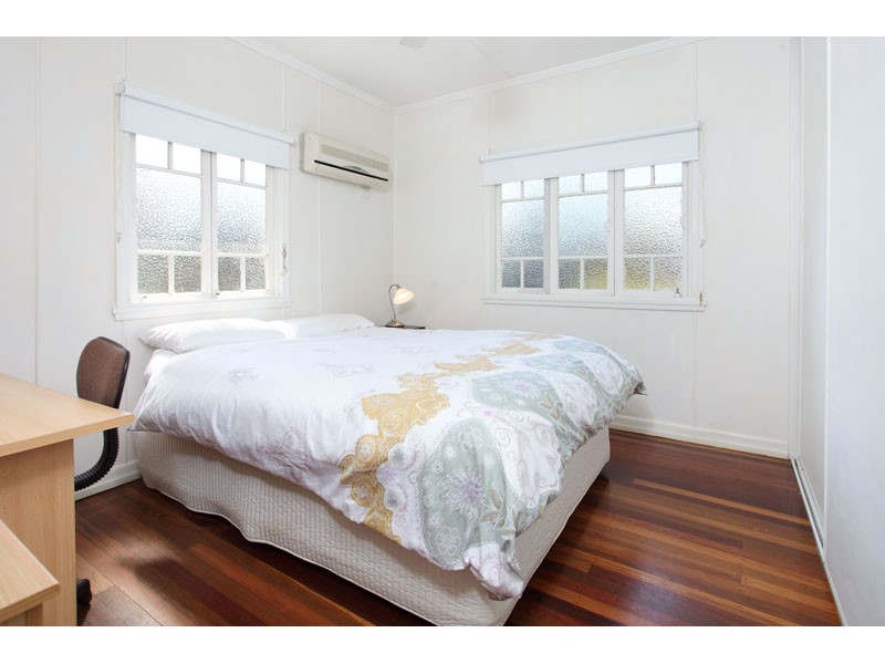 2 Brenda Street, Morningside QLD 4170