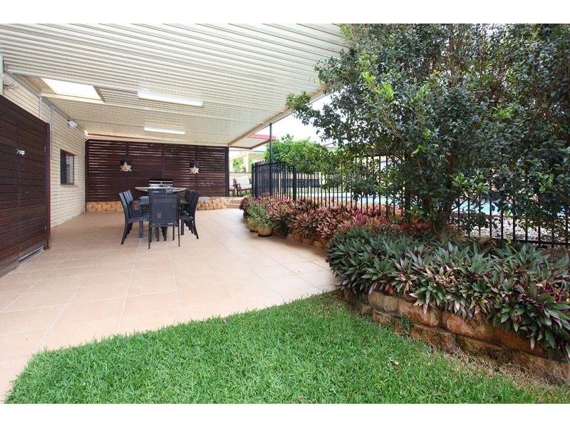 6 Remsen Street, Wishart QLD 4122