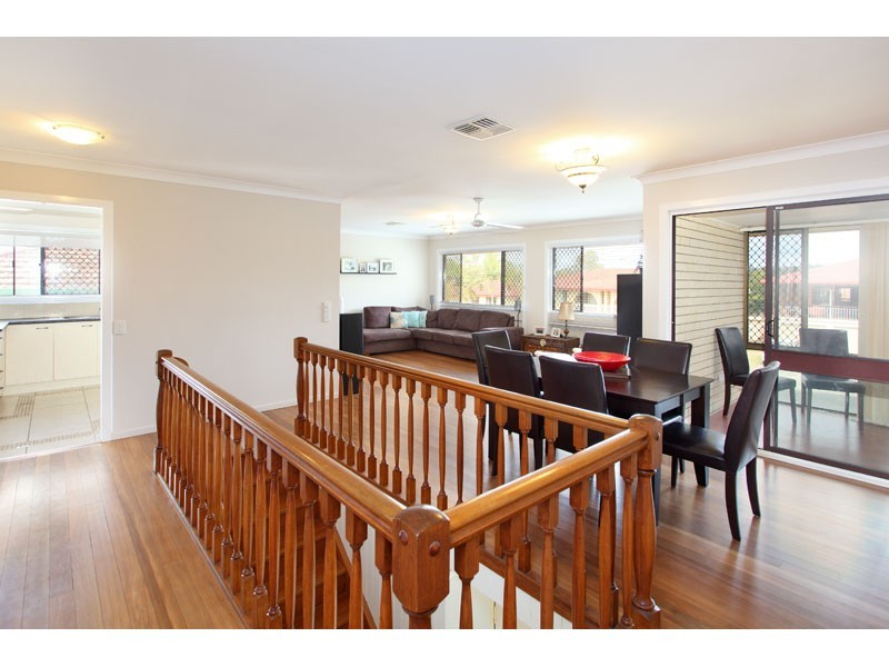 6 Remsen Street, Wishart QLD 4122