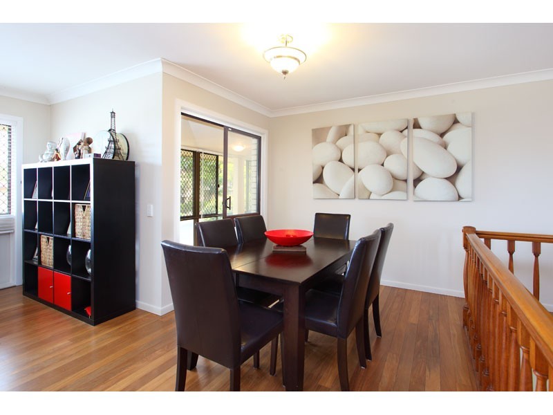 6 Remsen Street, Wishart QLD 4122