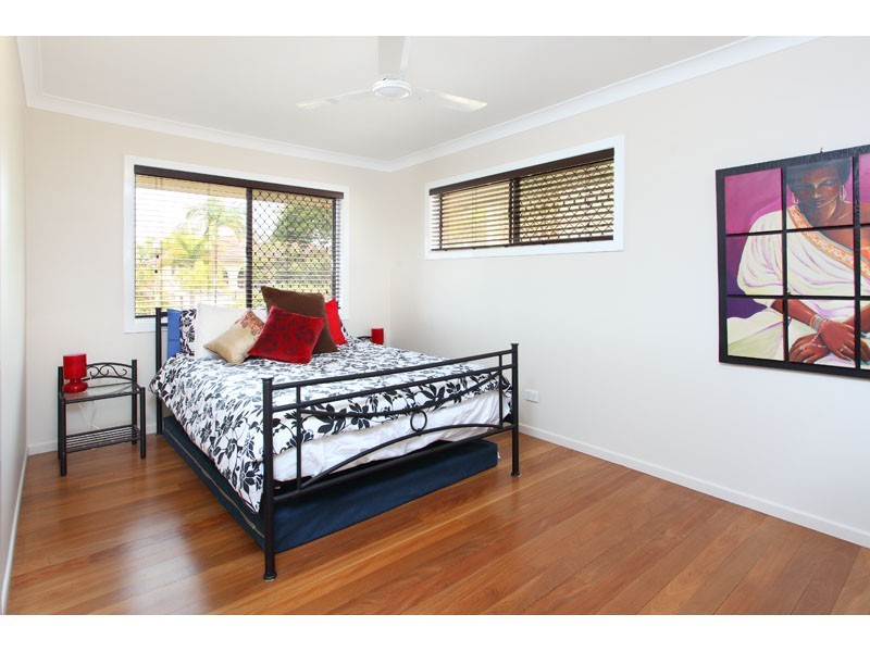 6 Remsen Street, Wishart QLD 4122