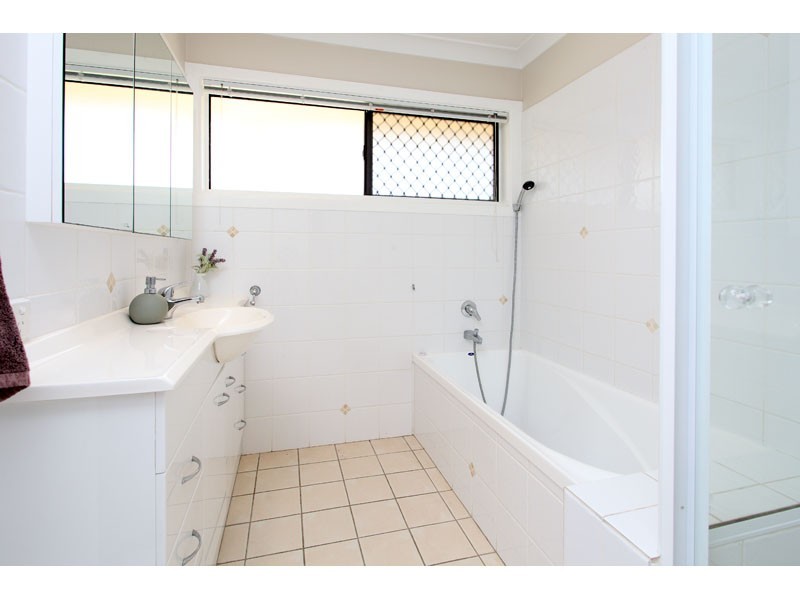 6 Remsen Street, Wishart QLD 4122