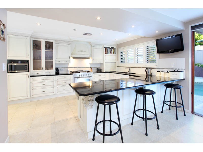 1 Stanmere Street, Carindale QLD 4152