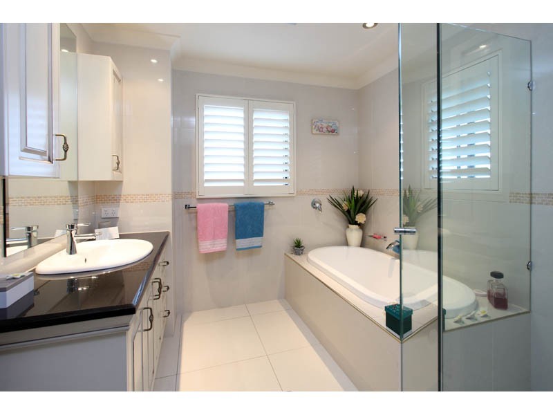 1 Stanmere Street, Carindale QLD 4152