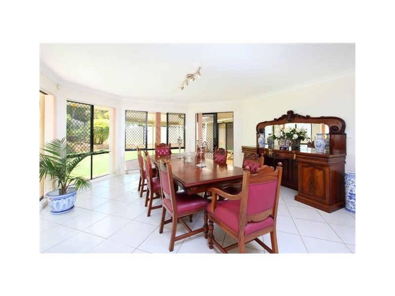 48 Kenilworth Place, Carindale QLD 4152