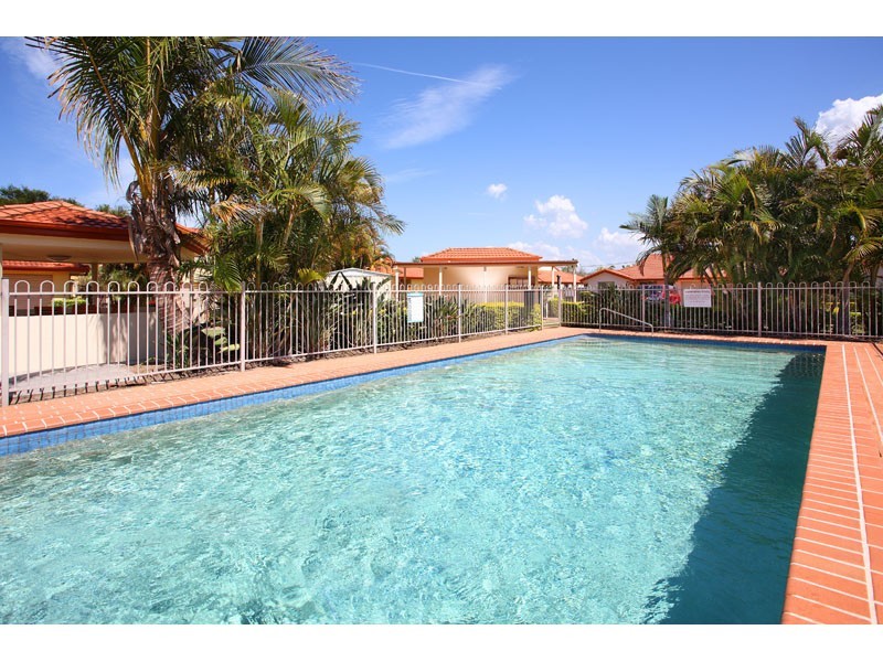 6 / 144 Meadowlands Road, Carina QLD 4152