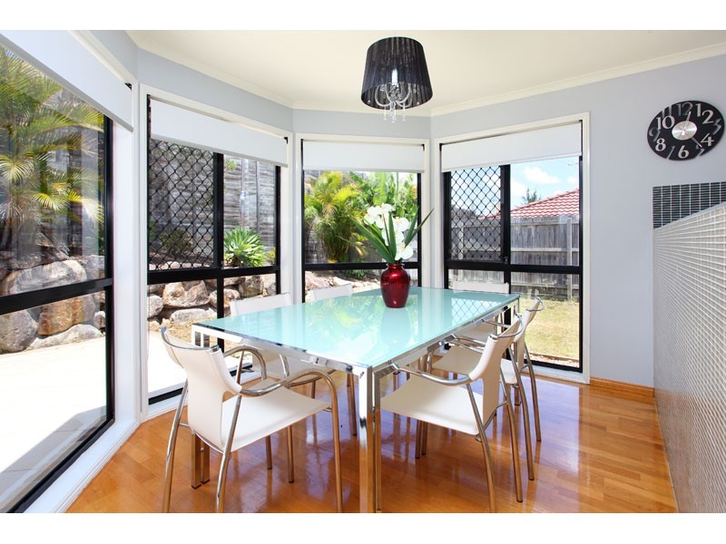 92 Coventry Circuit, Carindale QLD 4152