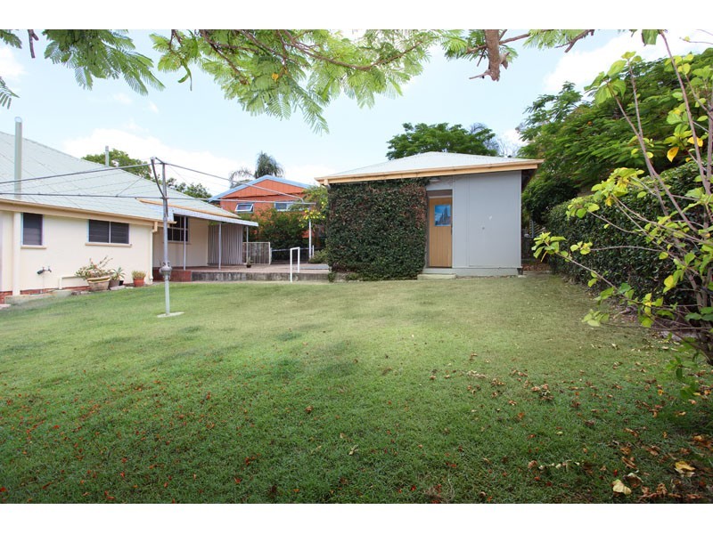 10 Risley Street, Carina QLD 4152