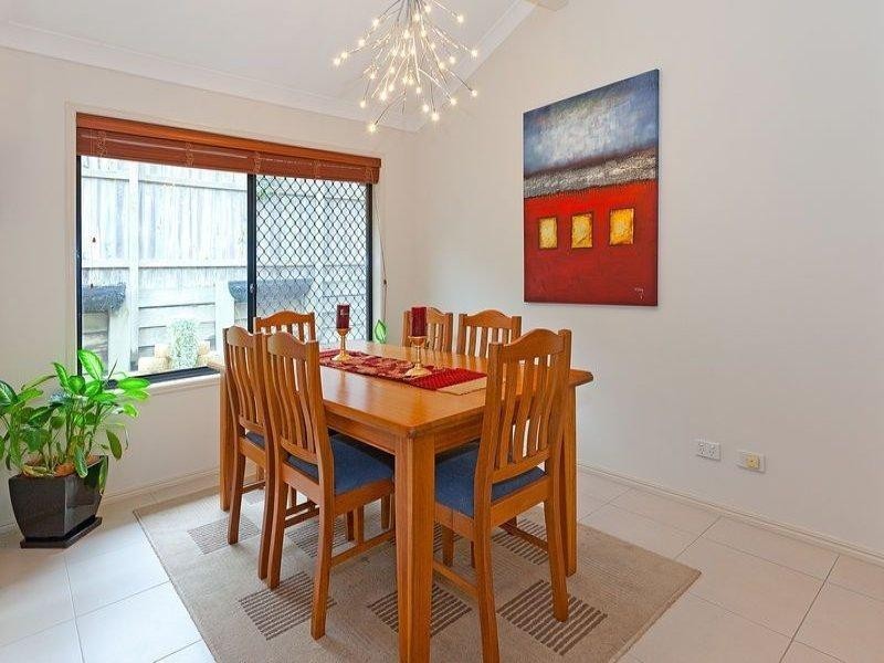 27 Aspen Street, Carindale QLD 4152