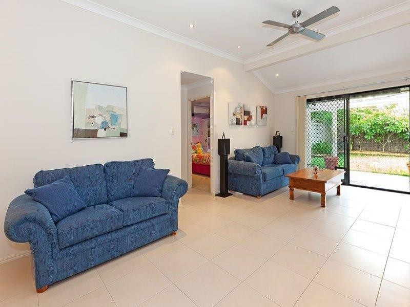 27 Aspen Street, Carindale QLD 4152