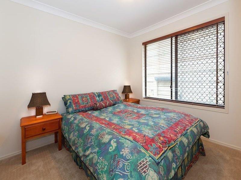 27 Aspen Street, Carindale QLD 4152