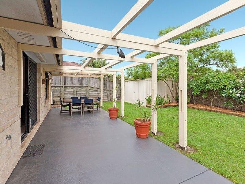 27 Aspen Street, Carindale QLD 4152