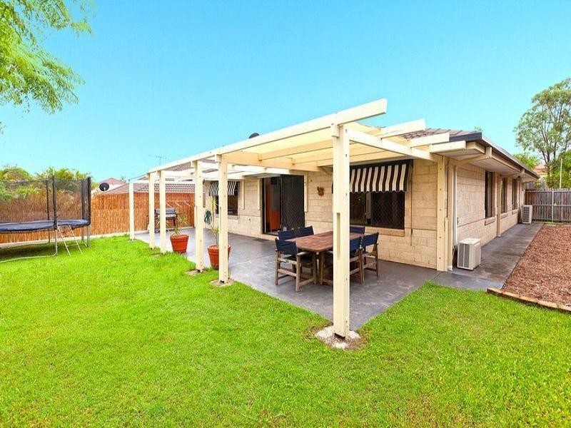 27 Aspen Street, Carindale QLD 4152