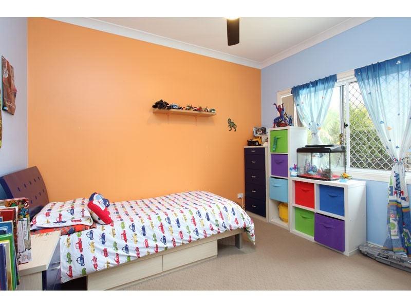 4 Vermeer Close, Mackenzie QLD 4156