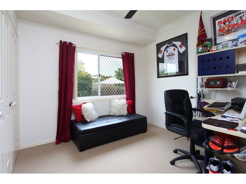 4 Vermeer Close, Mackenzie QLD 4156