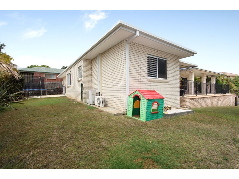 4 Vermeer Close, Mackenzie QLD 4156