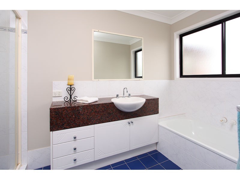 31 Connah Crescent, Carindale QLD 4152