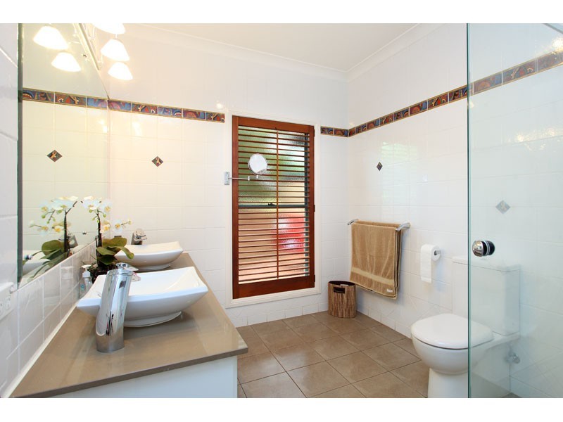 16 Cedar Close, Mackenzie QLD 4156
