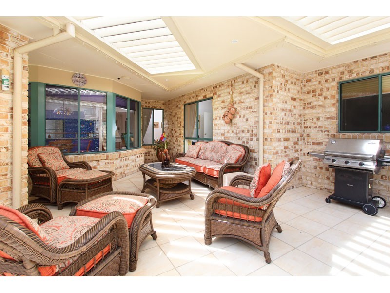 16 Cedar Close, Mackenzie QLD 4156