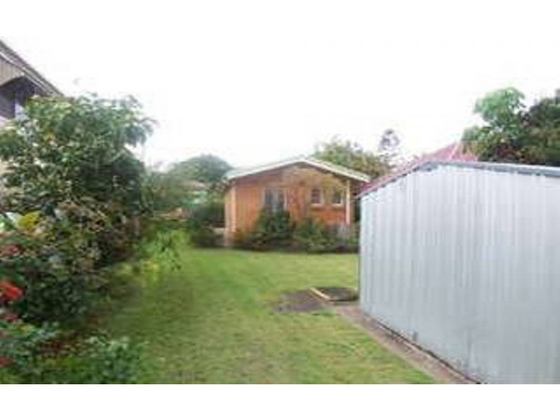 80 Shrapnel Road, Cannon Hill QLD 4170